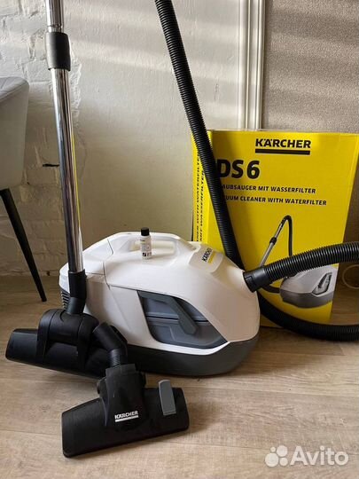 Пылесос karcher DS 6 premium plus белый