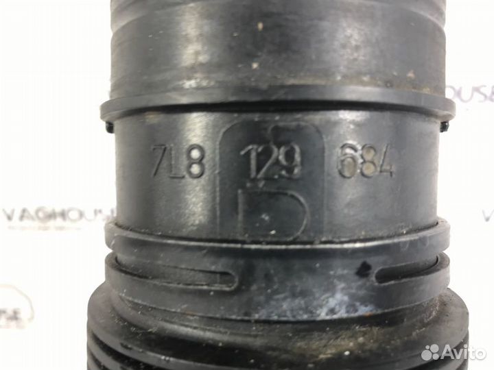 Патрубок воздушного фильтра Audi Q7 4.2 BAR 2006