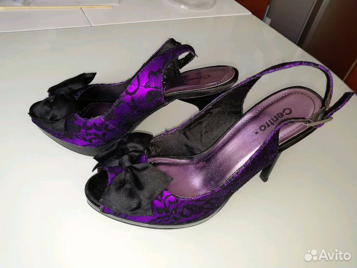 Босоножки женские