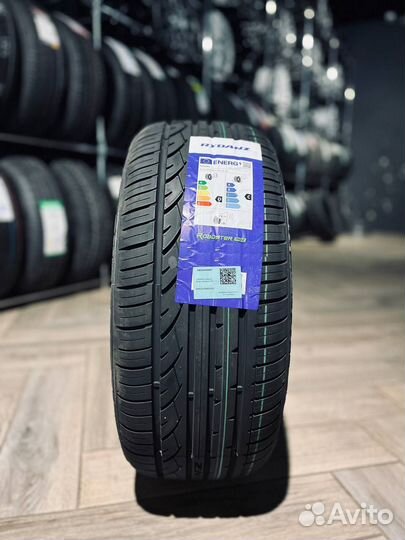 Rydanz Roadster R02 235/45 R17