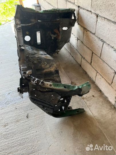 Лонжерон передний правый Toyota Land Cruiser 200