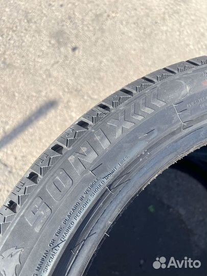 Grenlander Icedefensor Stud II 315/35 R20 127T