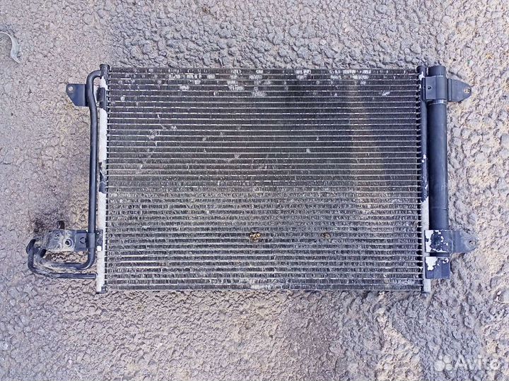 Радиатор кондиционера 1K0 820 411 P