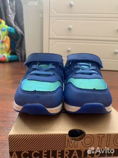 Кроссовки Jomoto