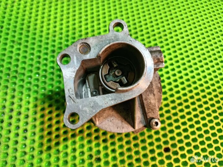 Насос вакуумный Renault Scenic