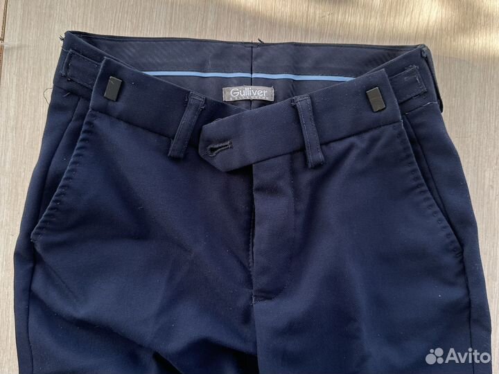 Школьный костюм: жилетка и брюки