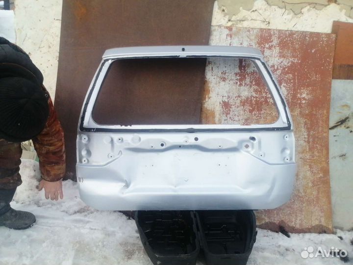 Крышка багажника митцубиси паджеро спорт