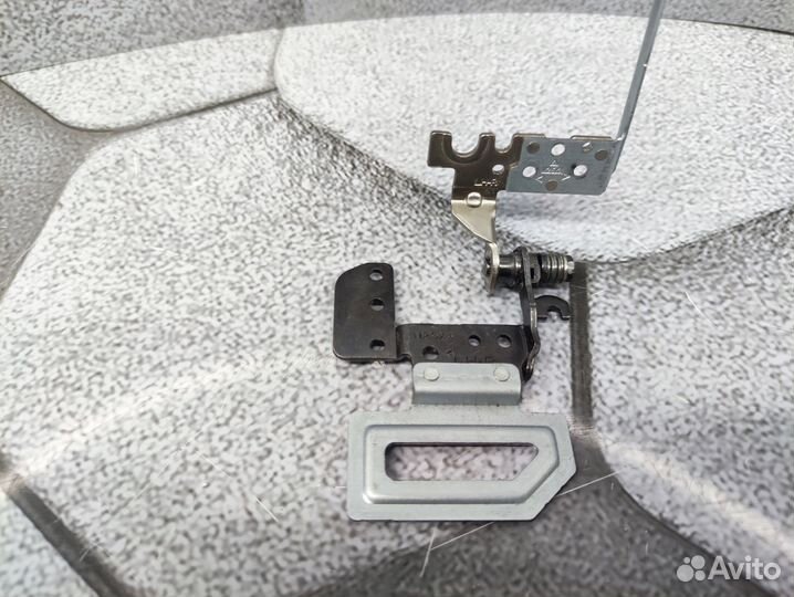 Петля (правая) Acer Aspire E5-511