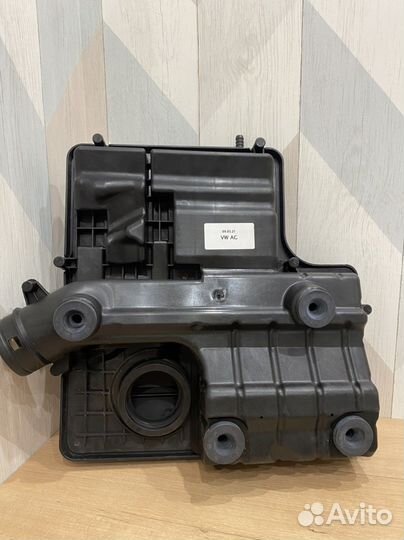 Корпус воздушного фильтра 04E129607AR VAG