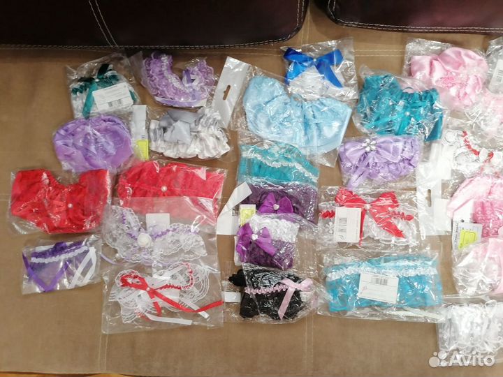 Свадебные подвязки разные