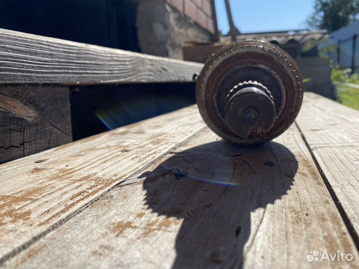 Привод правый toyota avensis 2