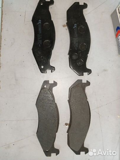 Тормозные колодки переднее Hummer H1 1992-2006