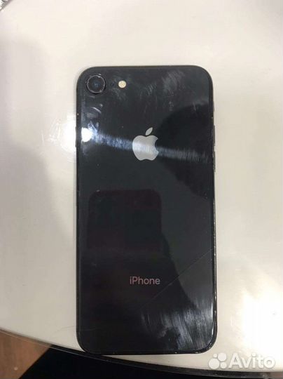 Телефон iPhone 8 64 gb