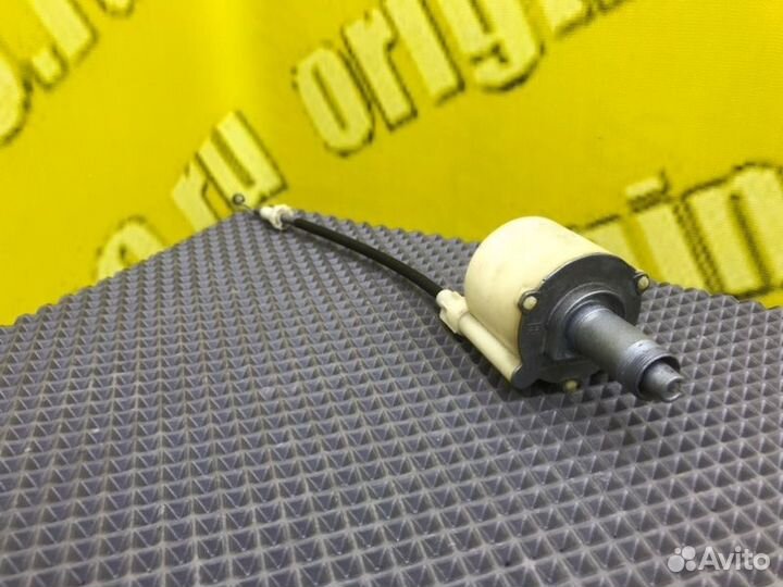 Переключатель печки Mercedes-Benz W124 M102.985