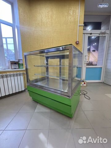Кондитерская холодильная витрина