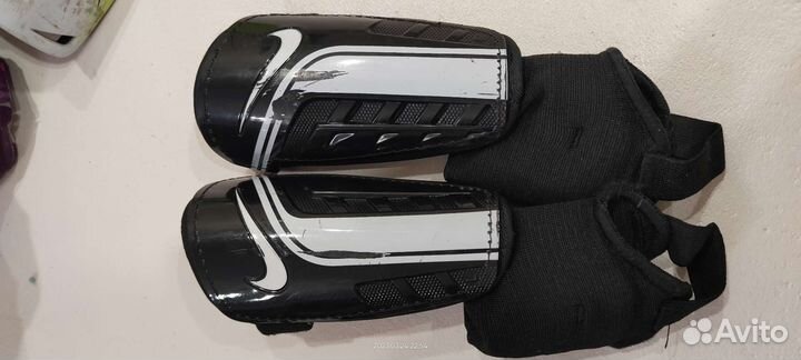 Щитки футбольные детские nike