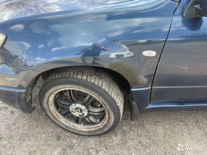 Mitsubishi Outlander 2.4 AT, 2004, 272 000 км