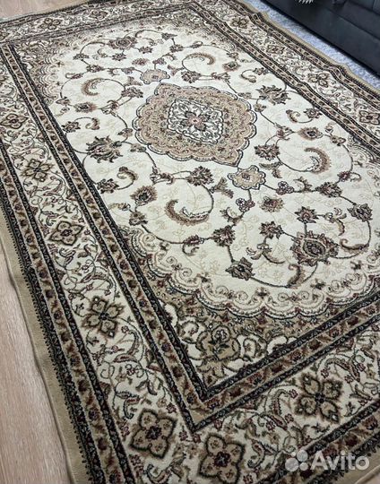 Ковер 2 на 3 бу