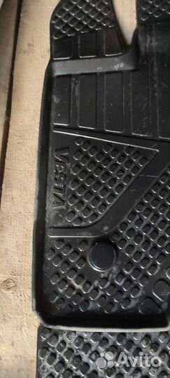 Автомобильные коврики резиновые