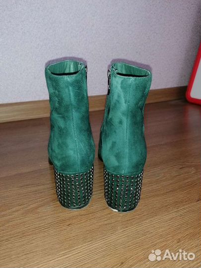 Ботинки женские 38 размера