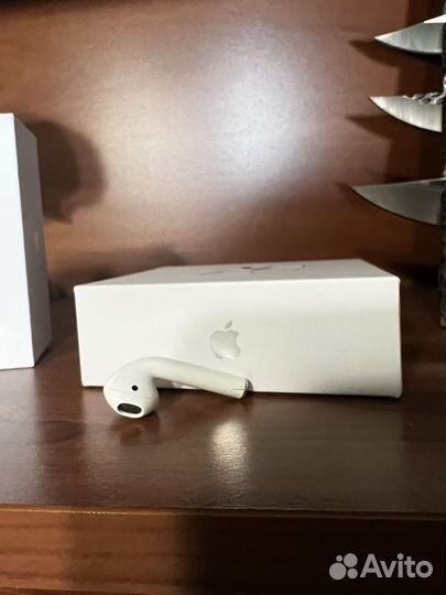 Airpods 2 левый