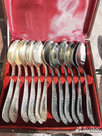 Столовые вилки(Старое пламя). И т.д