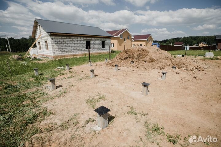 Монтаж свай и фундаментов