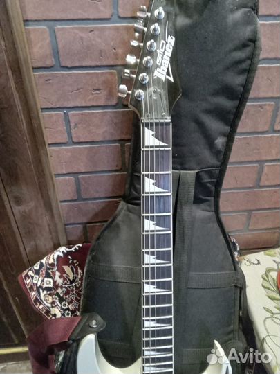 Продается электрогитара Ibanez GIO + Комбик Gruzer