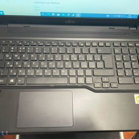 Ноутбук Fujitsu lifebook AH544