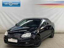 Volkswagen Jetta 1.6 AT, 2010, 216 000 км, с пробегом, цена 565 000 руб.