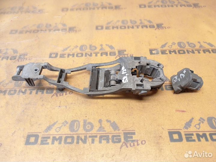 Кронштейн ручки двери Passat B5 Golf 4 Superb Lupo