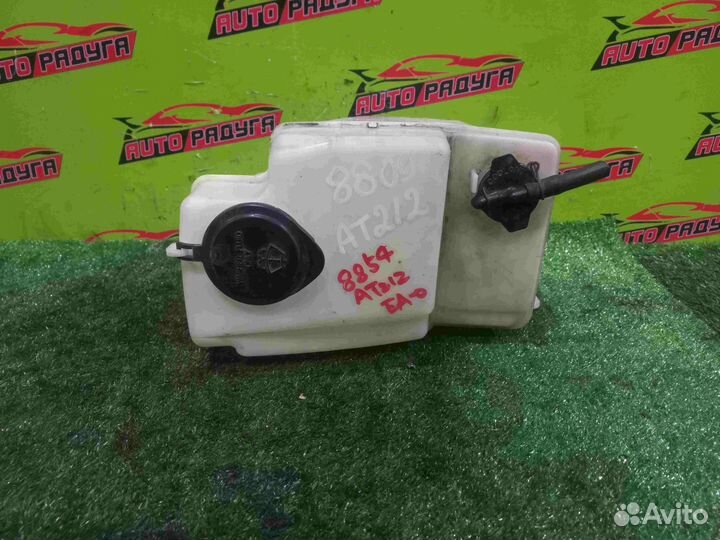 Бачок омывателя toyota AT191G,AT210,AT211,AT211G,AT212,CT190G,CT196V,CT197V,CT198V,CT199V,CT210,CT21