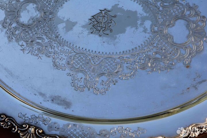 Потрясающей красоты винтажный поднос. Лондон