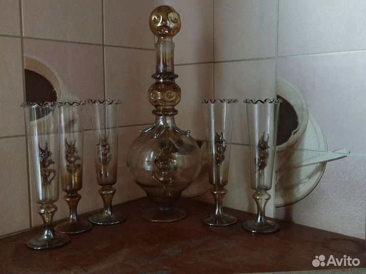 Штоф с фигуркой,5рюмок