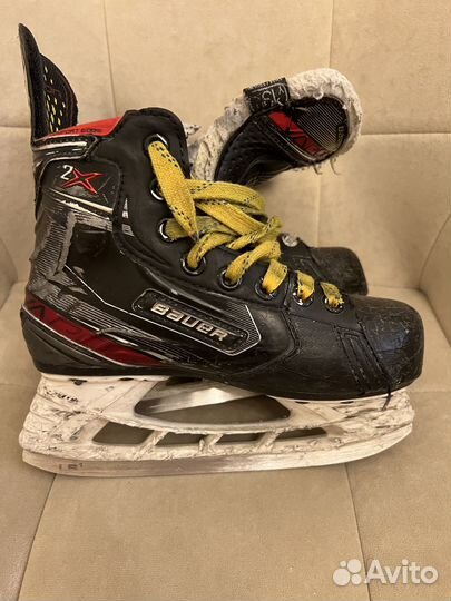 Коньки хоккейные детские bauer vapor2X размер 33