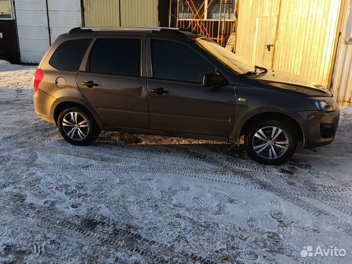 LADA Kalina 1.6 МТ, 2018, 90 000 км