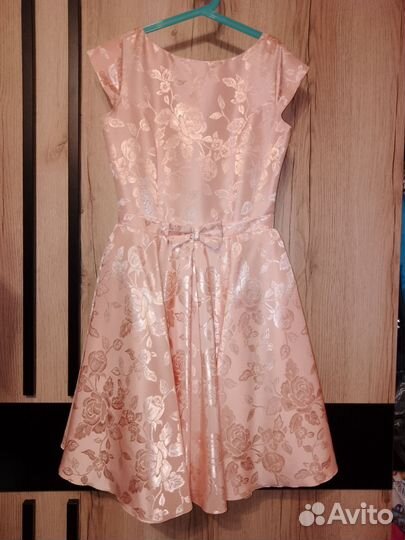 Нарядное платье для девочки /девушки