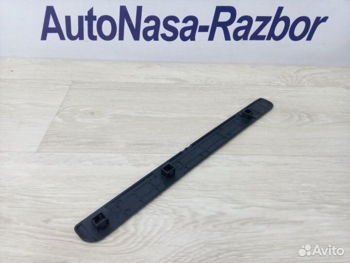 Накладка порога задняя левая Infiniti Qx56