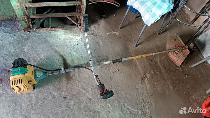 Триммер бензиновый бу