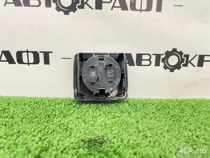 Розетка 220V Toyota Land Cruiser Prado GRJ150