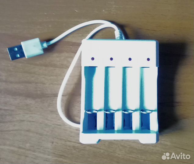 Зарядное устройство USB для аккумуляторов