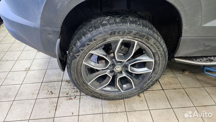 Bridgestone Blizzak Spike-01 255/50 R19