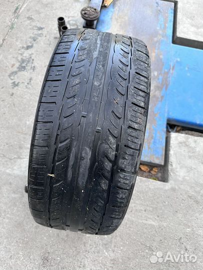 Triangle TR967 245/40 R19
