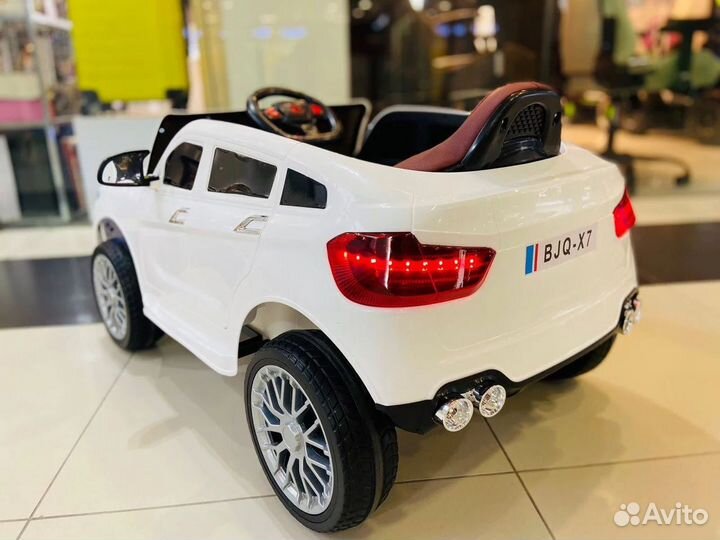 Детский электромобиль bmw