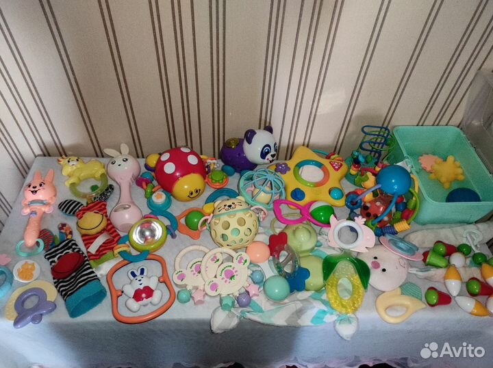 Пакетом погремушки музыкальные игрушки
