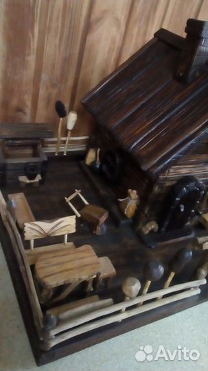 Декоративный деревенский домик