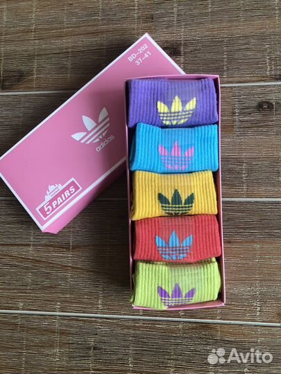 Носки в коробке