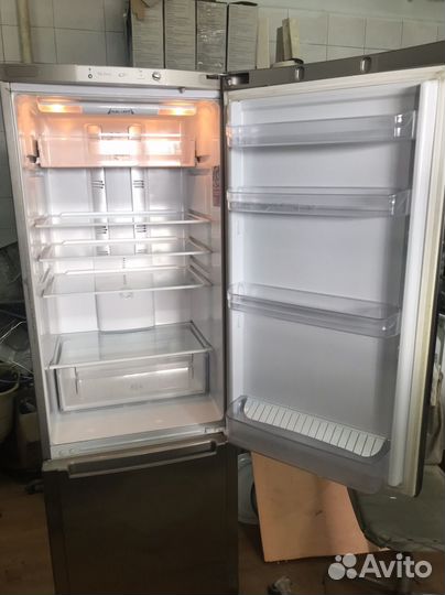 Холодильник hotpoint ariston бу