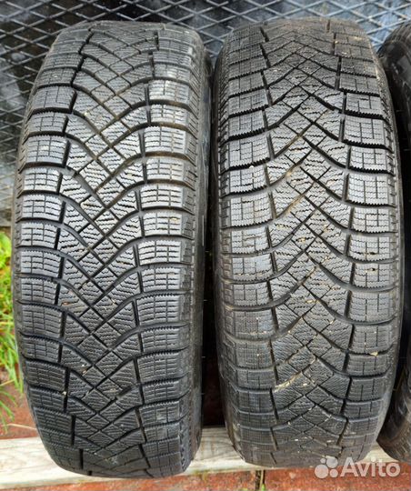 Pirelli Ice Zero FR 185/60 R15