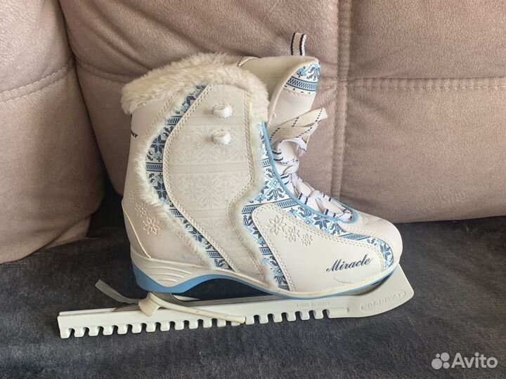 Коньки фигурные женские